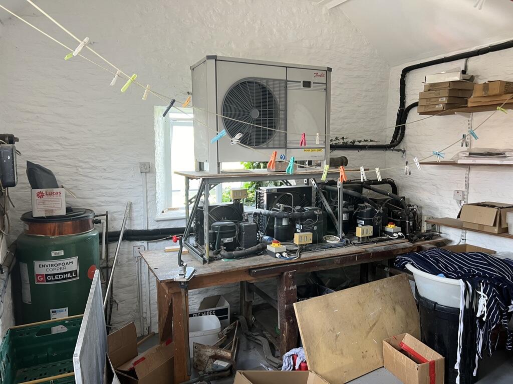 Additional property image - 8 Baker Street, Frome, BA11 3BL