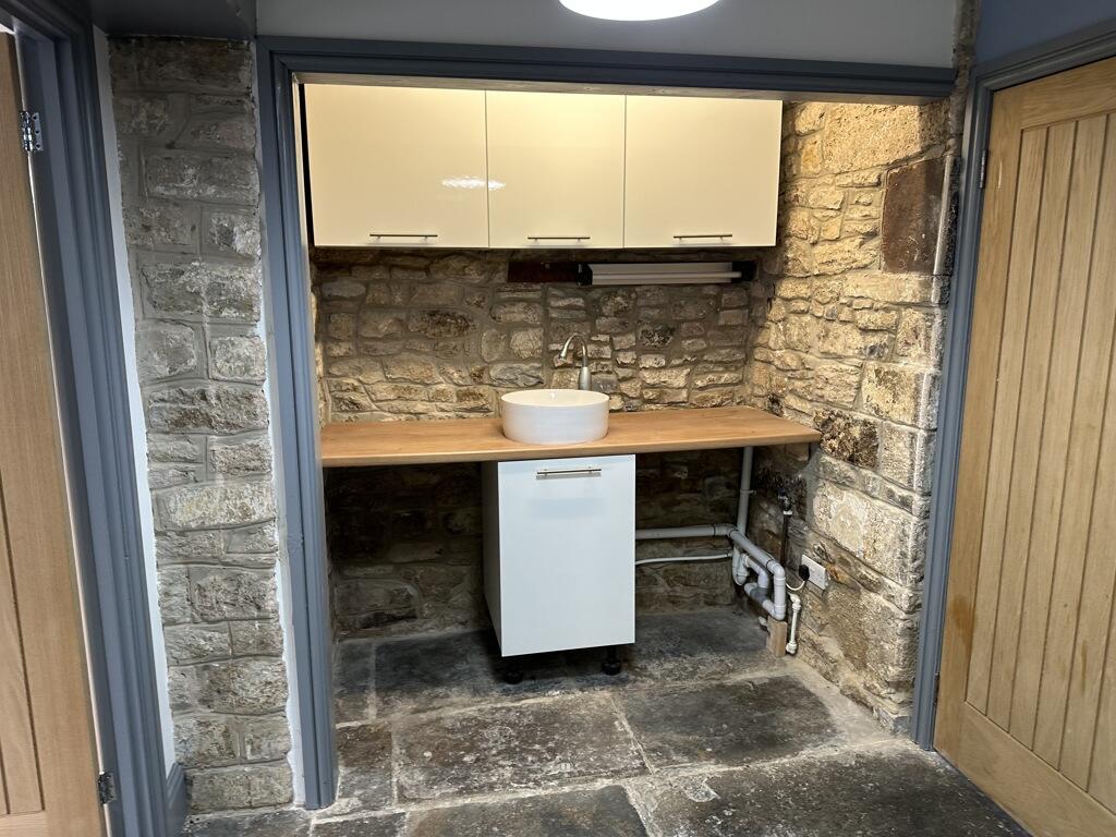 Additional property image - 2  King Alfred Mews, Church Street, Wedmore, BS28 4AB