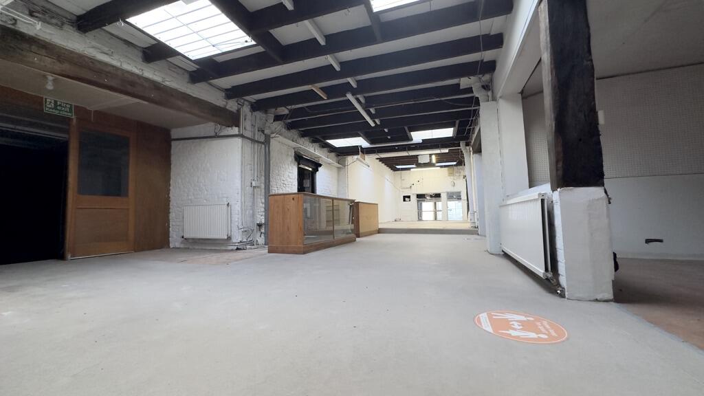 Additional property image - 4 High Street, Warminster, BA12 9AE