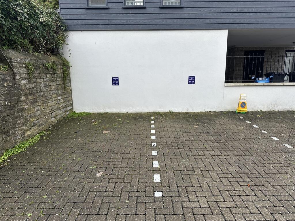 Additional property image - The Old Manse, 122 High Street, Street, BA16 0ER
