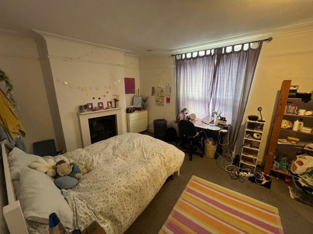 Additional property image - Southernhay Crescent, Bristol
