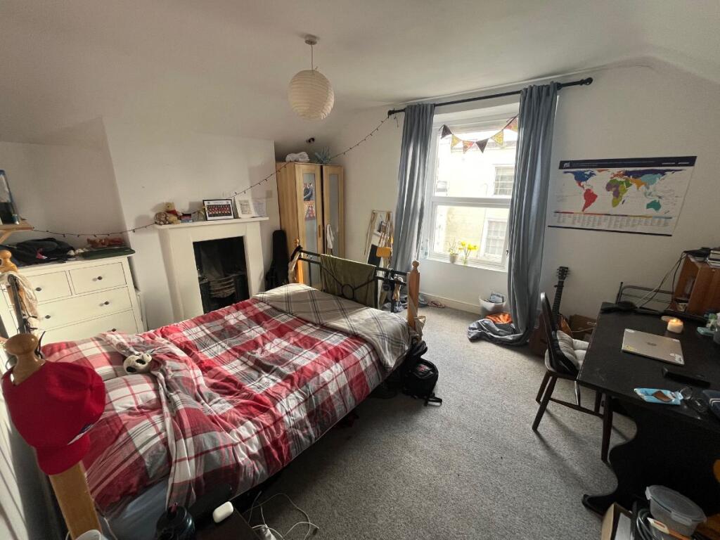 Additional property image - Southernhay Crescent, Bristol