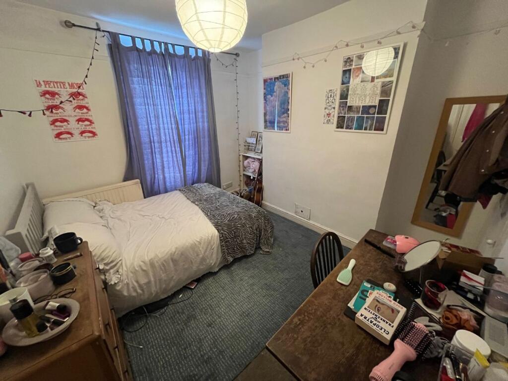 Additional property image - Southernhay Crescent, Bristol