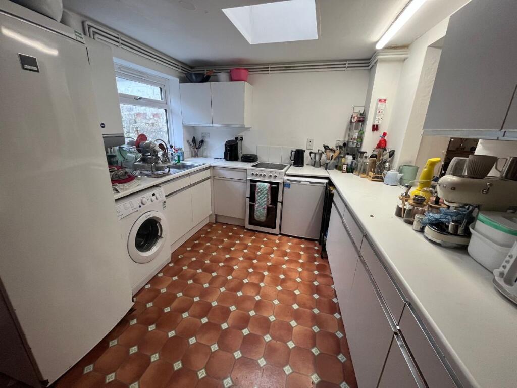 Additional property image - Southernhay Crescent, Bristol