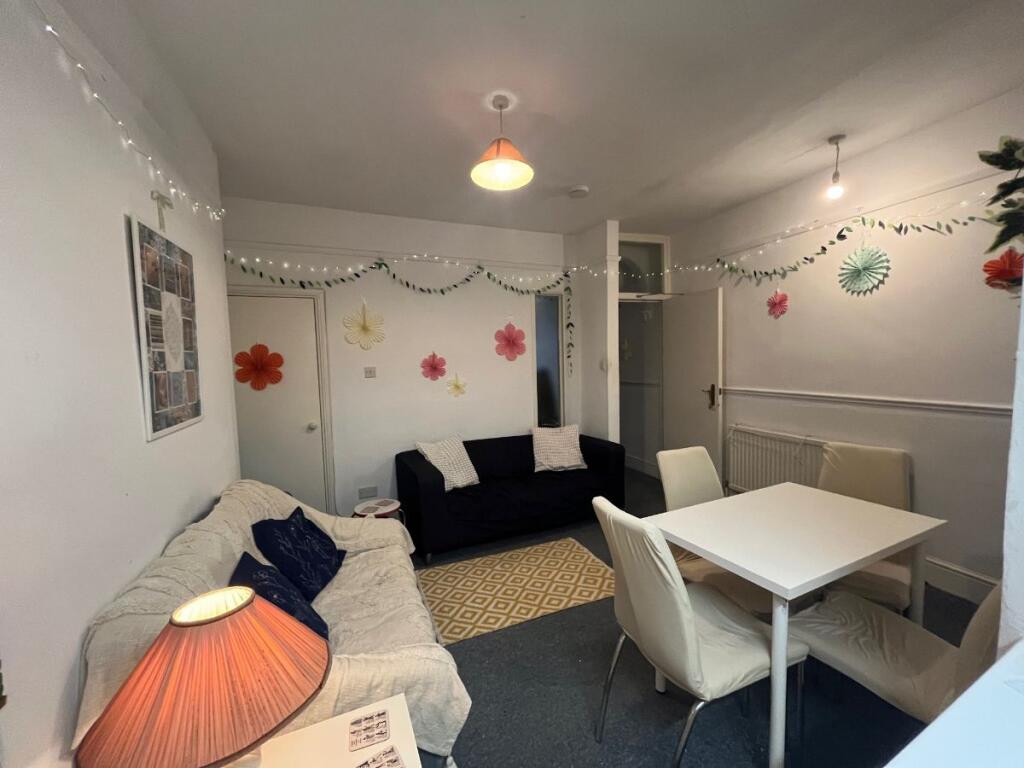 Additional property image - Southernhay Crescent, Bristol