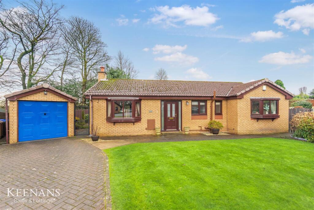 Main image of property: Catches Close, Rochdale