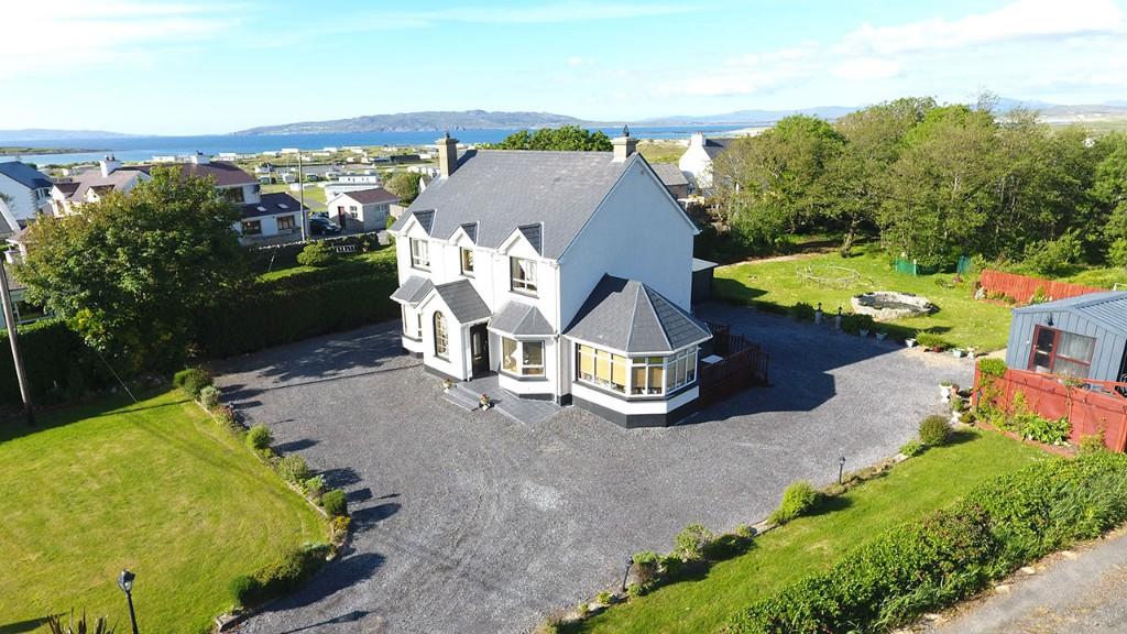 5 bedroom detached house for sale in Portnoo, Donegal, Ireland