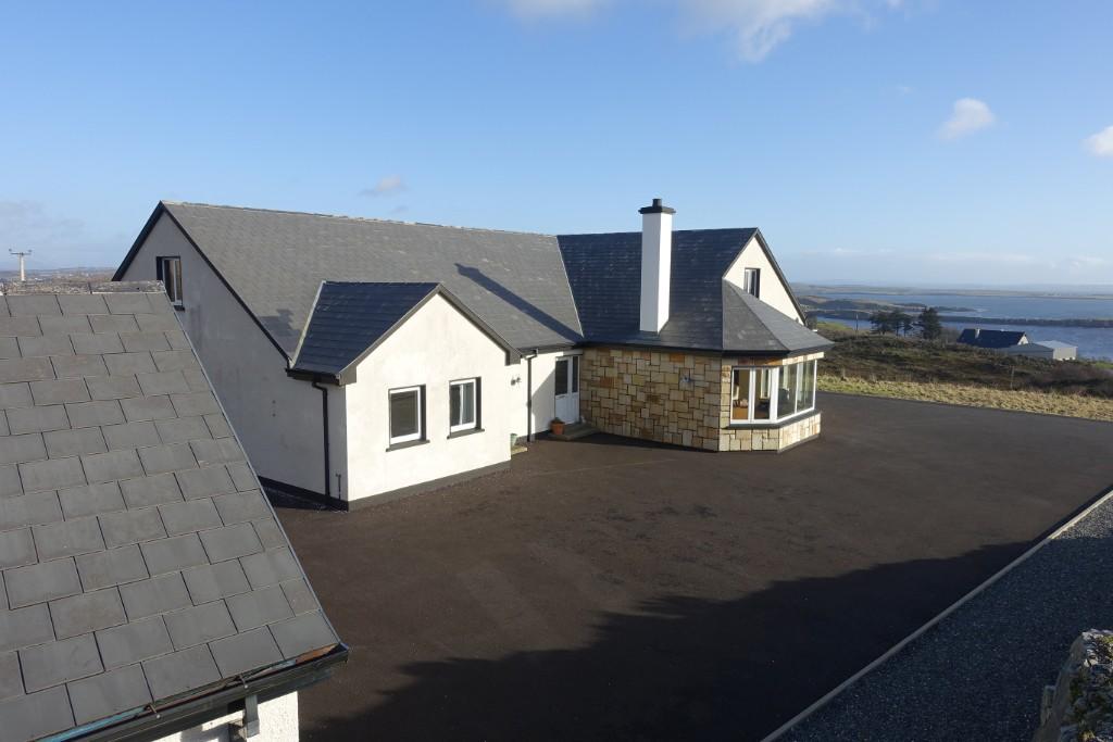 4 bedroom detached house for sale in Killybegs, Donegal, Ireland