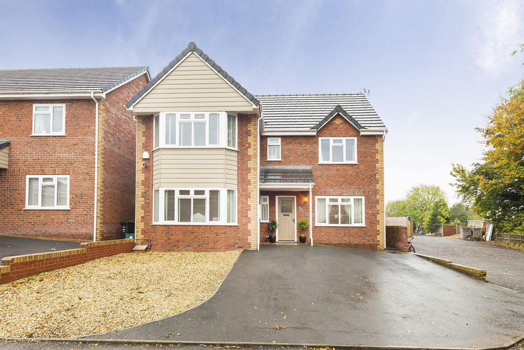 4 bedroom detached house for sale in Sandringham Park, Bristol, BS16