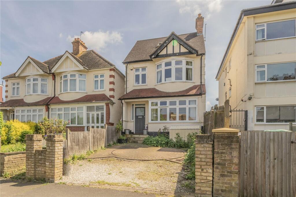 4 bedroom detached house for sale in New Park Road, Streatham, SW2
