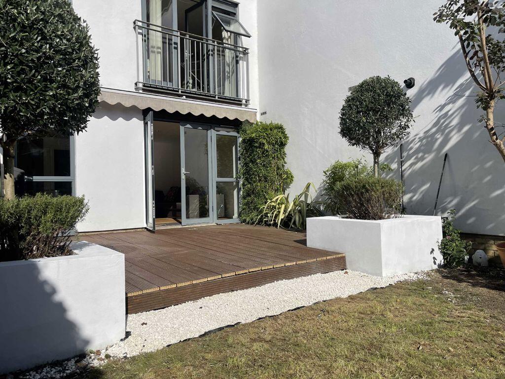Main image of property: Albans Close, London