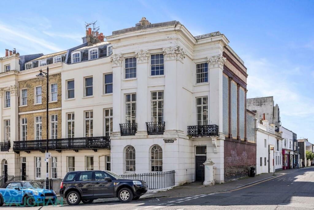5 bedroom terraced house for sale in Portland Place, Brighton, BN2