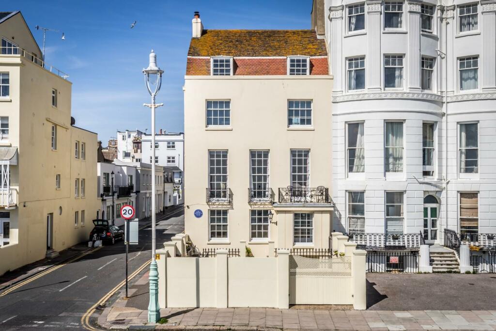 6 bedroom terraced house for sale in Marine Parade, Brighton, BN2
