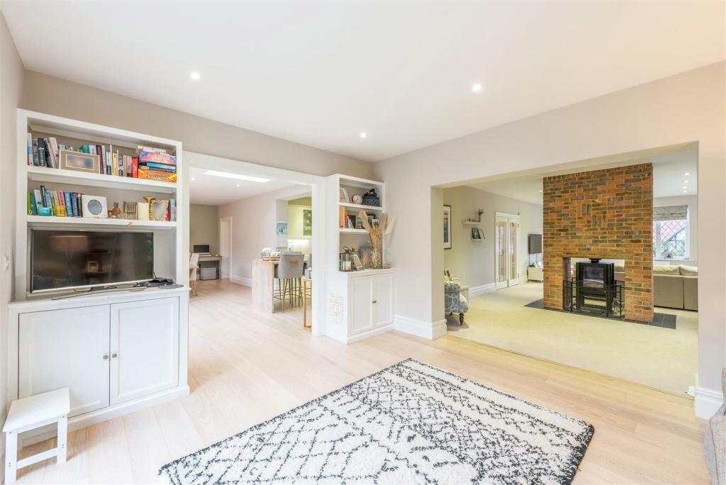 Additional property image - Brangwyn Drive, Brighton