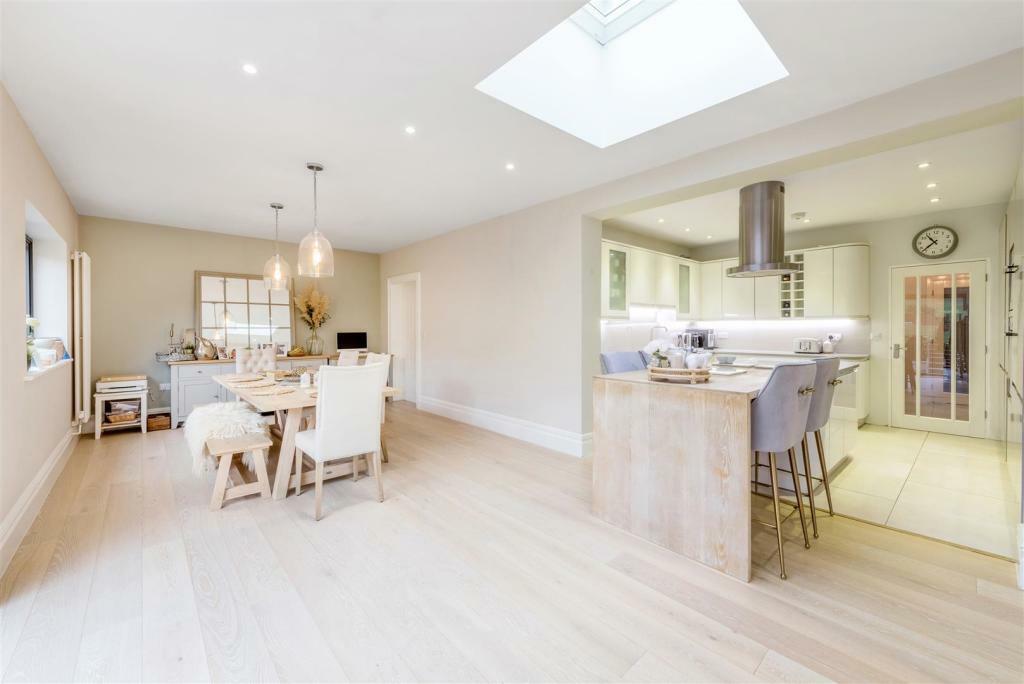 Additional property image - Brangwyn Drive, Brighton