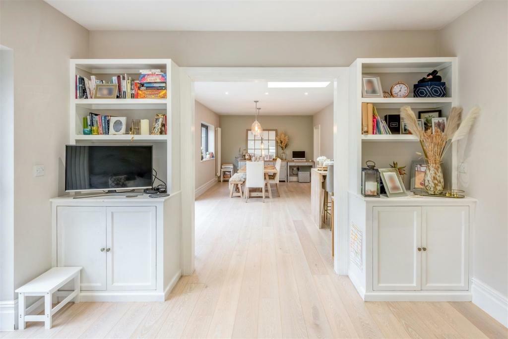 Additional property image - Brangwyn Drive, Brighton
