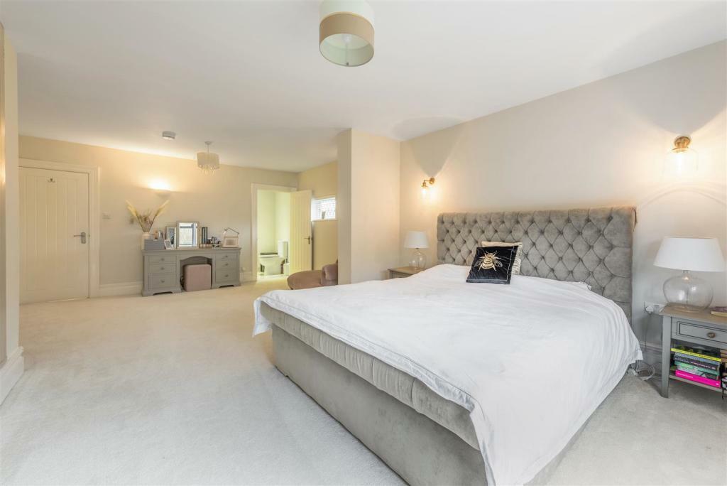 Additional property image - Brangwyn Drive, Brighton