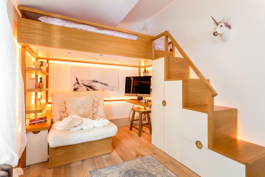 Additional property image - Gloucester Road, Brighton