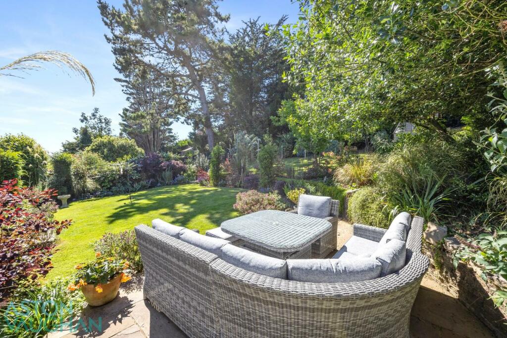 Additional property image - Hill Drive, Hove