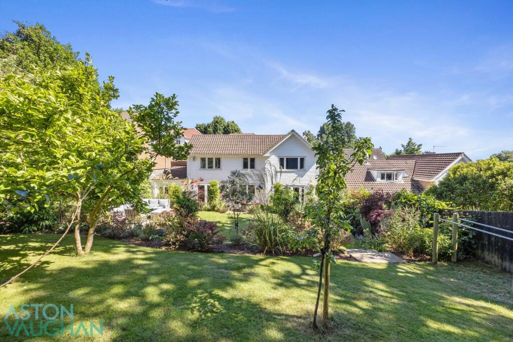 Additional property image - Hill Drive, Hove