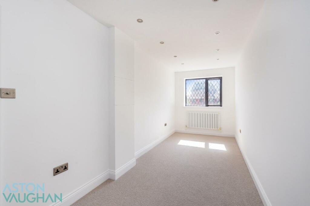 Additional property image - Woodlands, Hove