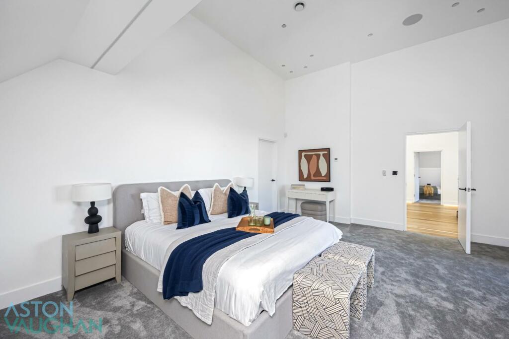 Additional property image - Hill Brow, Hove