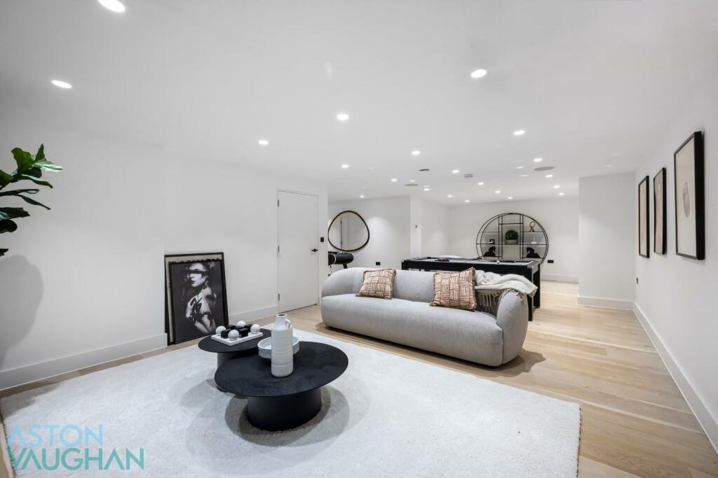 Additional property image - Hill Brow, Hove