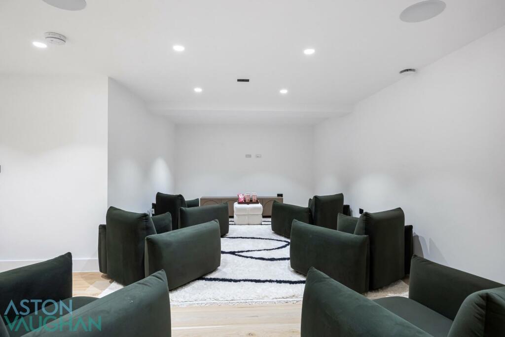 Additional property image - Hill Brow, Hove