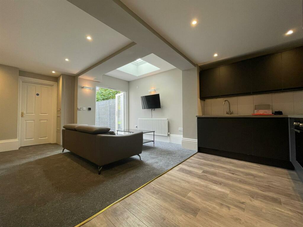Additional property image - York Grove, Brighton, BN1