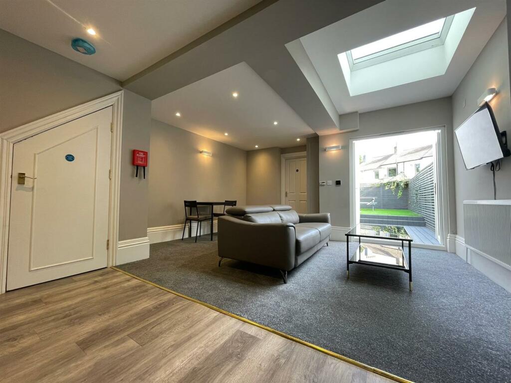 Additional property image - York Grove, Brighton, BN1