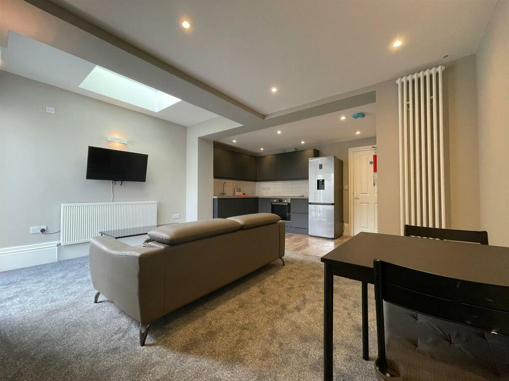 Additional property image - York Grove, Brighton, BN1
