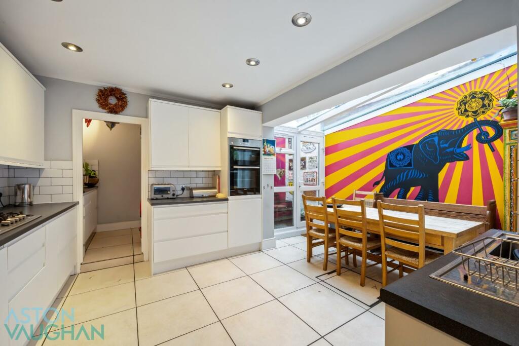 Additional property image - Queens Park Terrace, Brighton
