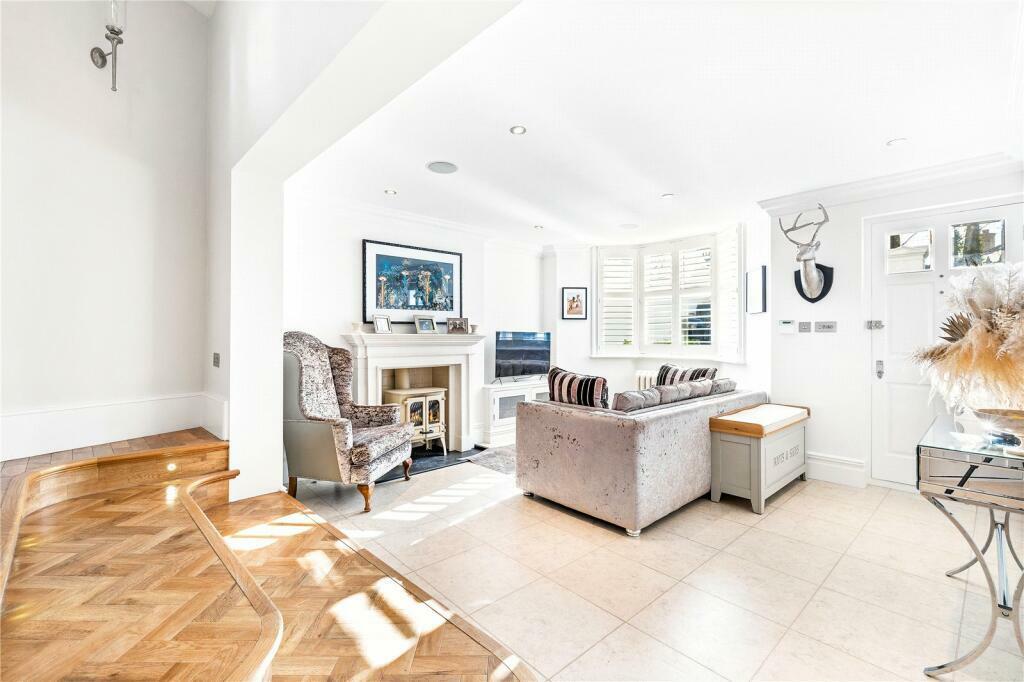 Additional property image - Clifton Terrace, Brighton