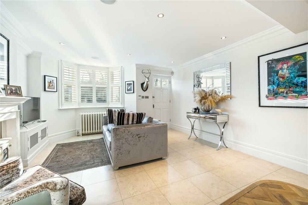 Additional property image - Clifton Terrace, Brighton
