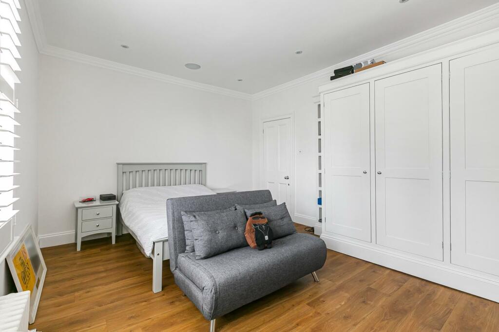 Additional property image - Clifton Terrace, Brighton