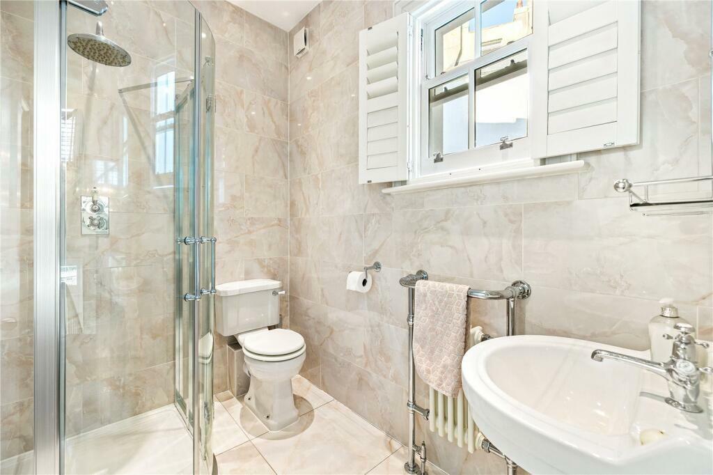 Additional property image - Clifton Terrace, Brighton
