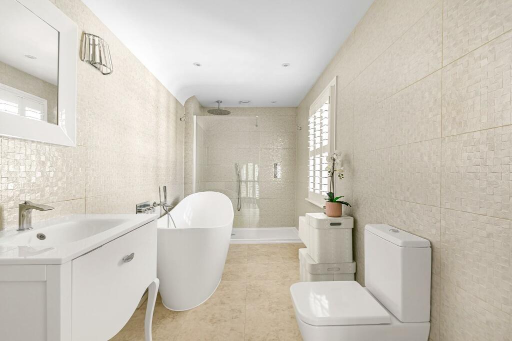 Additional property image - Clifton Terrace, Brighton