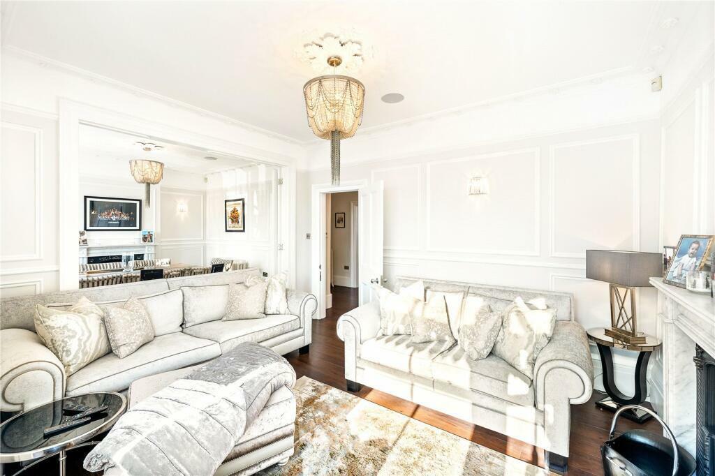 Additional property image - Clifton Terrace, Brighton