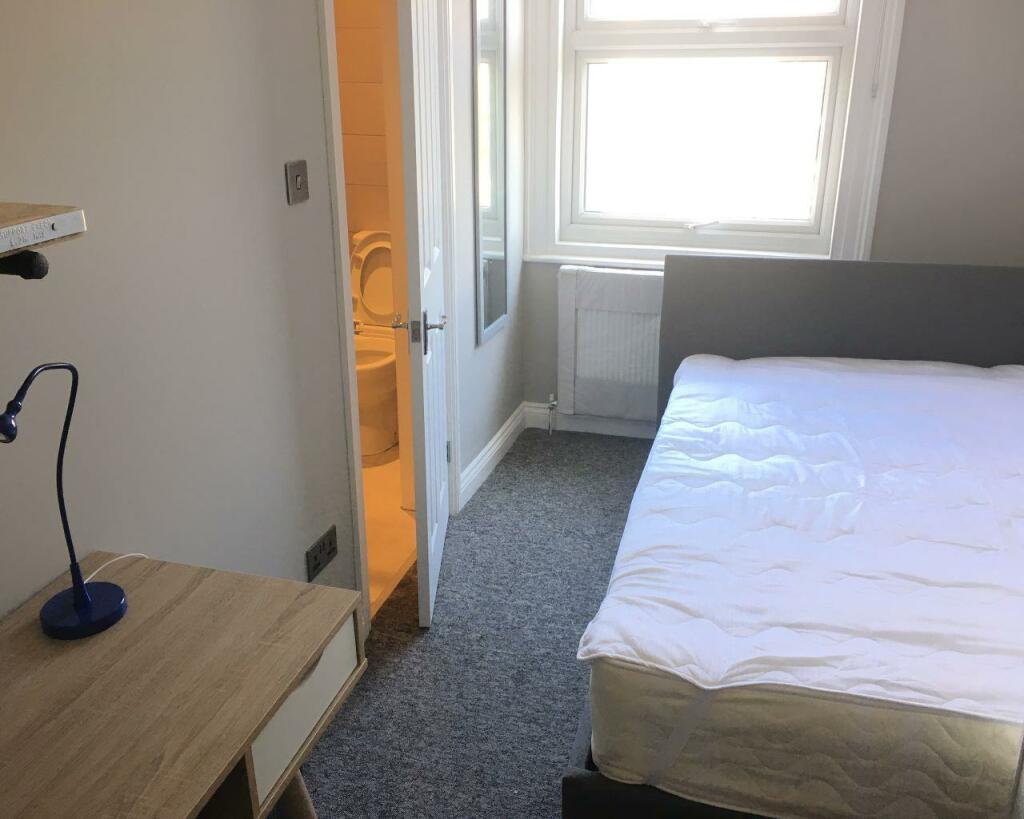 Additional property image - Eastern Road, Brighton, BN2