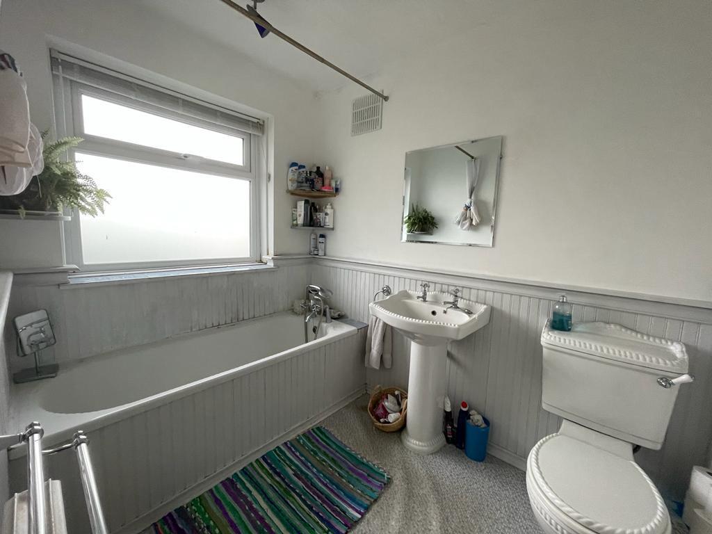 Additional property image - Dale Crescent, Brighton