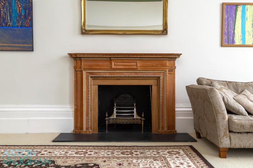 Additional property image - Eastern Terrace, Brighton