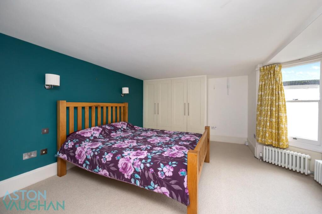 Additional property image - Eastern Terrace, Brighton