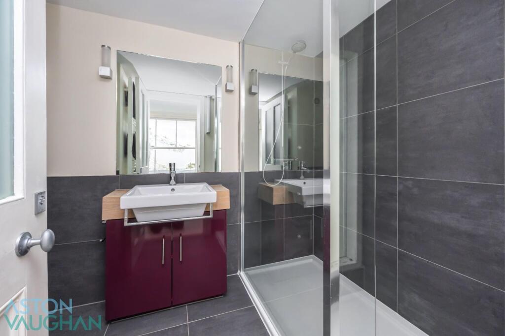 Additional property image - Eastern Terrace, Brighton