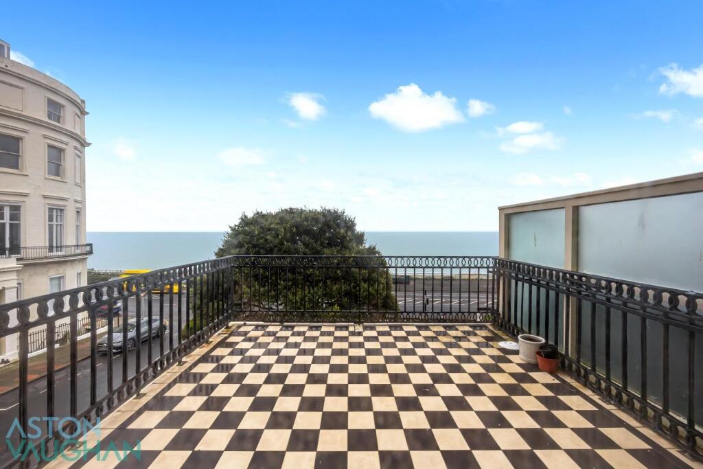 Additional property image - Eastern Terrace, Brighton