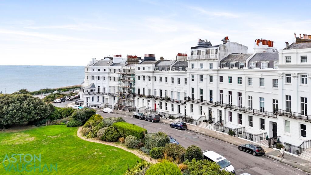 Main image of property: 7 Lewes Crescent, Brighton, East Sussex, BN2
