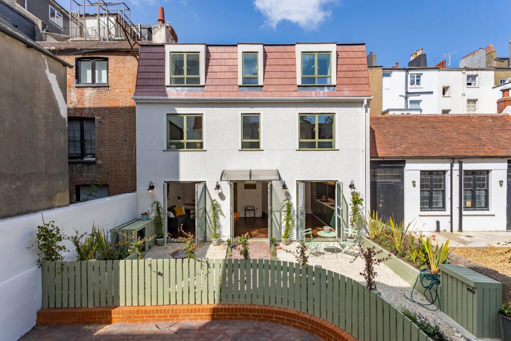 Main image of property: Marine Gardens, Brighton