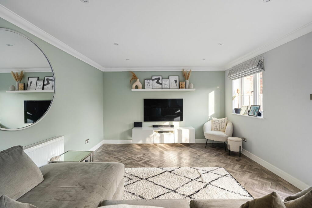 Additional property image - The Sandpipers, Gravesend, DA12 5QB