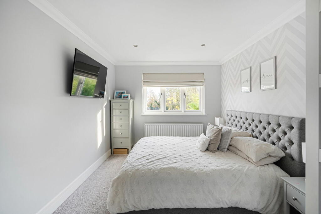 Additional property image - The Sandpipers, Gravesend, DA12 5QB