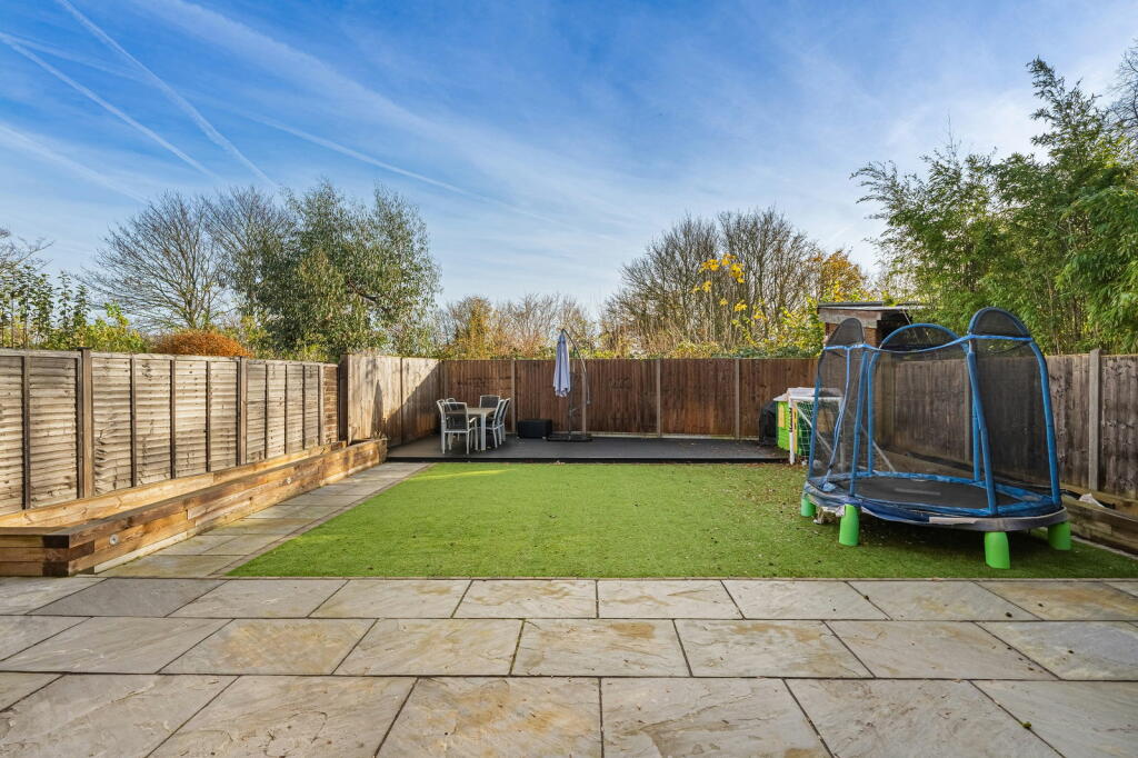 Additional property image - The Sandpipers, Gravesend, DA12 5QB