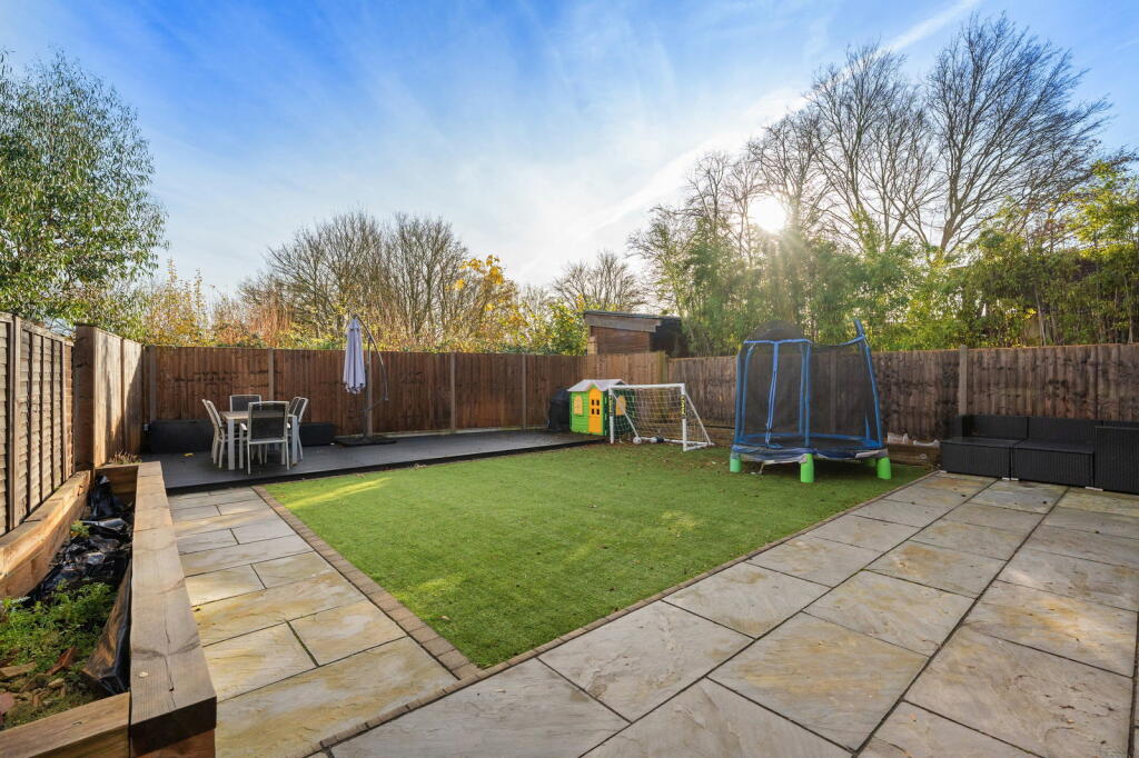 Additional property image - The Sandpipers, Gravesend, DA12 5QB